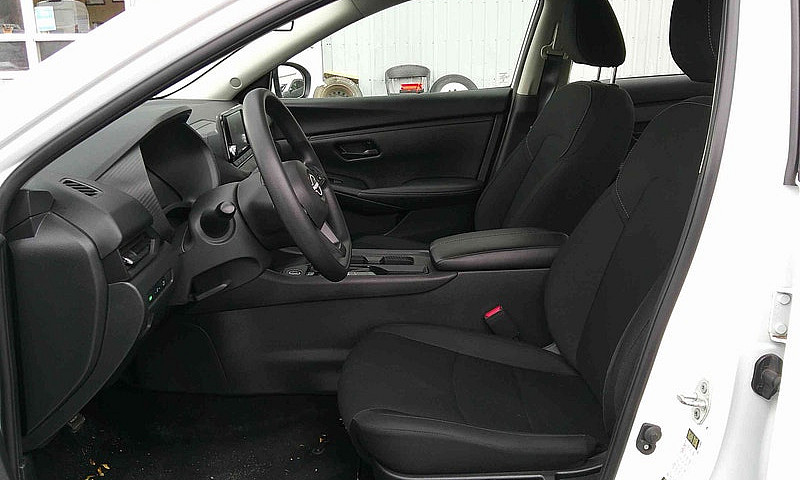 Nissan Sentra 2025...