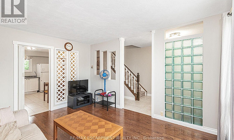 28 Riverdale Drive H...