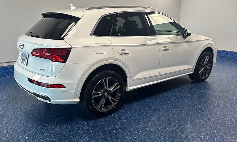 2020 Audi Q5 Progres...