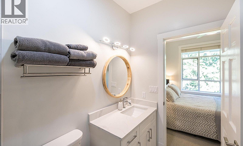 311 4405 Blackcomb W...