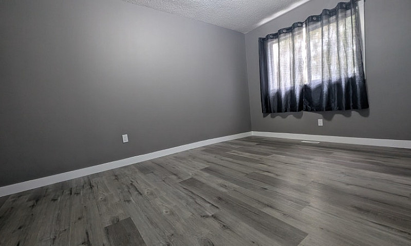 Fully Renovated. Mai...