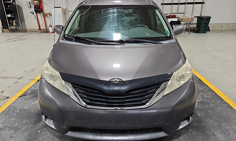 2011 Toyota Sienna...