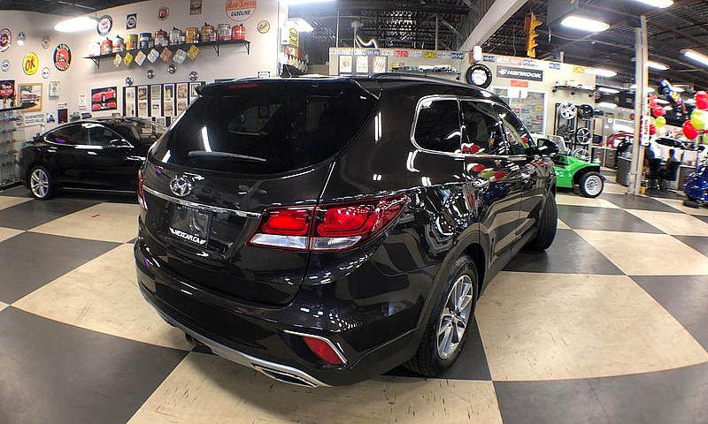 2018 Hyundai Santa F...