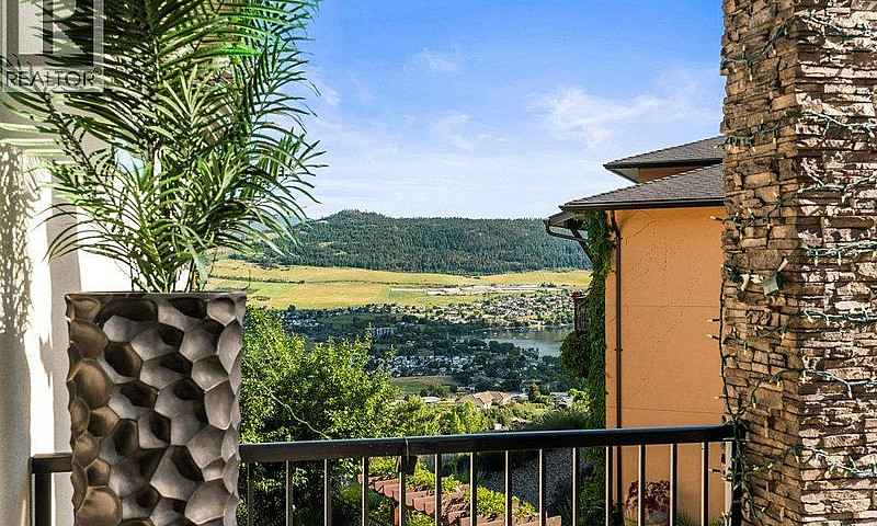 7716 Okanagan Hills ...