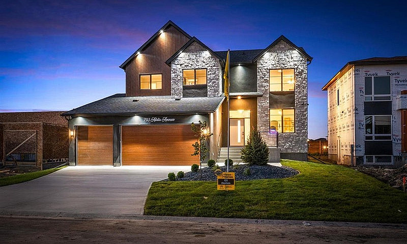 829 Addis Avenue Wes...