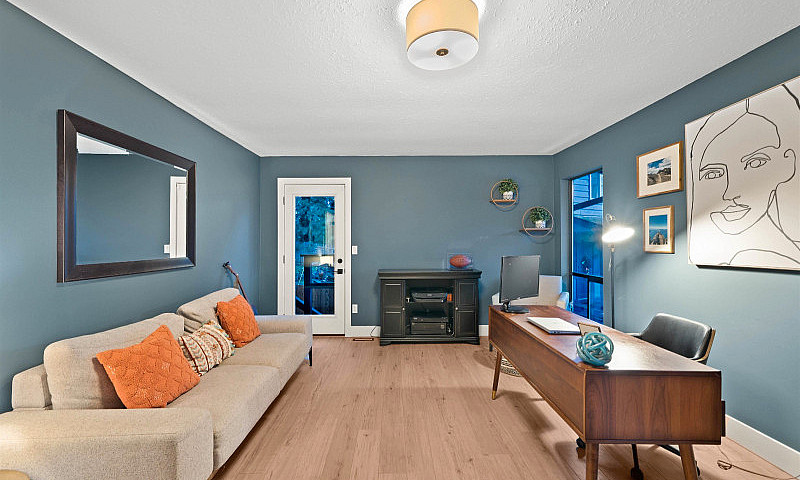 $100,000 Price Drop!...