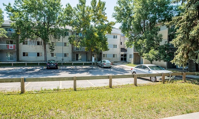 1047 Bairdmore Sq- 2...