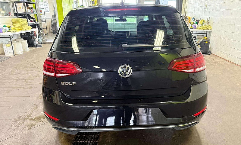 2019 Volkswagen Golf...