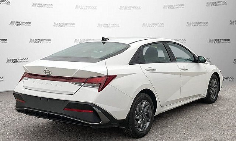 2025 Hyundai Elantra...
