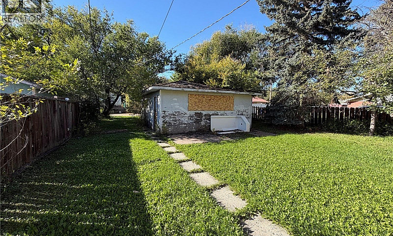 916 Royal Street Reg...