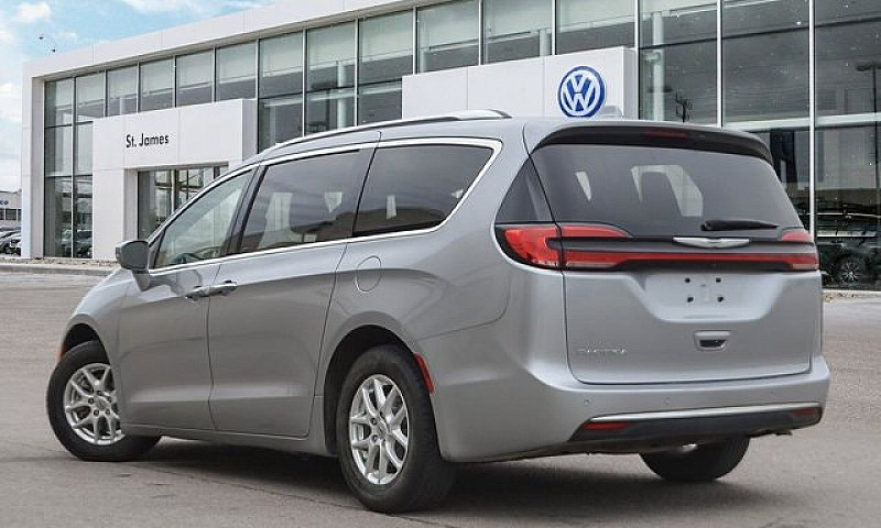 2021 Chrysler Pacifi...