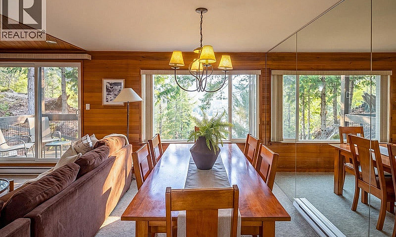 15 2400 Cavendish Wa...