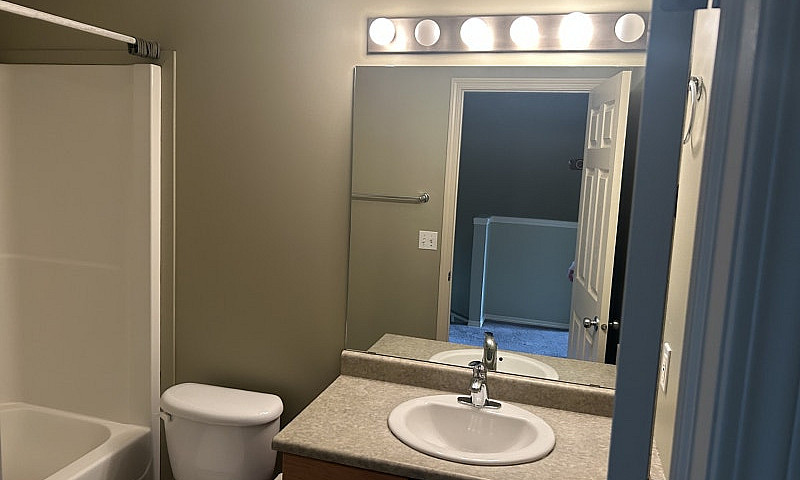 3 Bedrooms, 1.5 Bath...