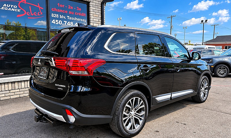 2017 Mitsubishi Outl...