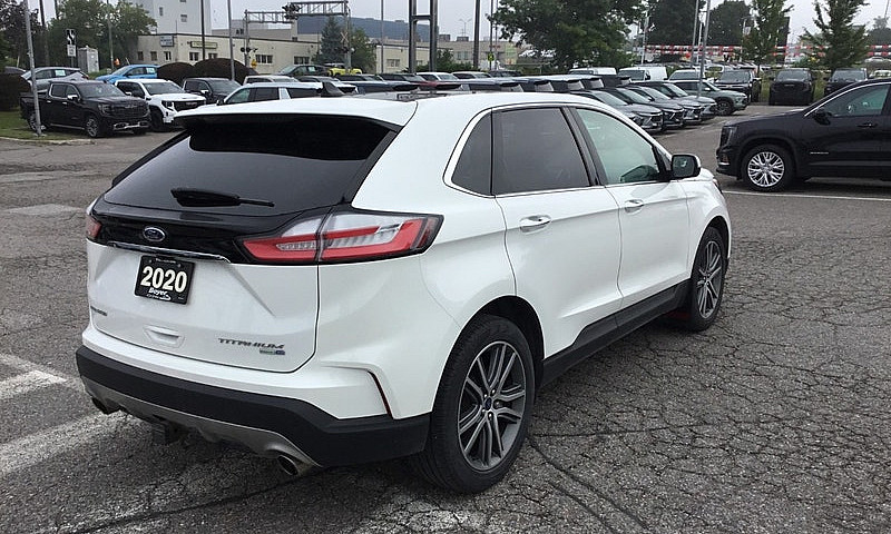 2020 Ford Edge Titan...