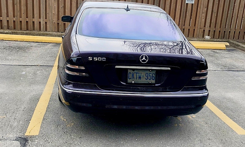 Selling Mercedes S50...