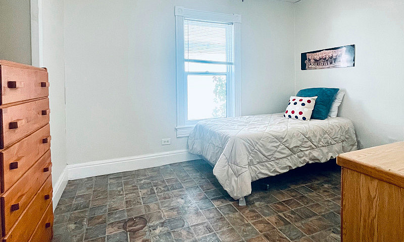 Duplex, 2 1/2 Storey...