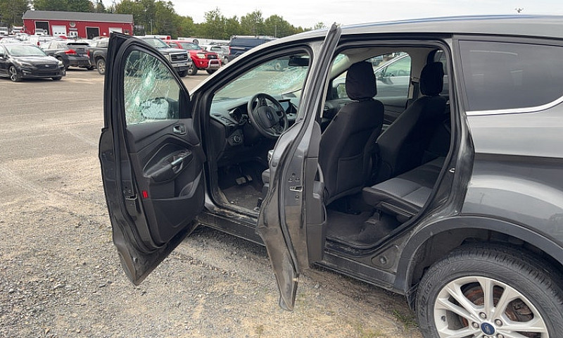 2019 Ford Escape...