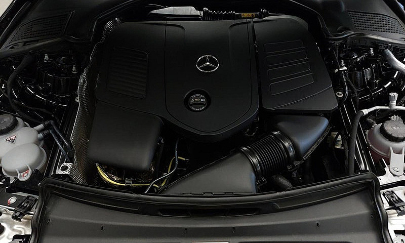 2025 Mercedes-Benz C...
