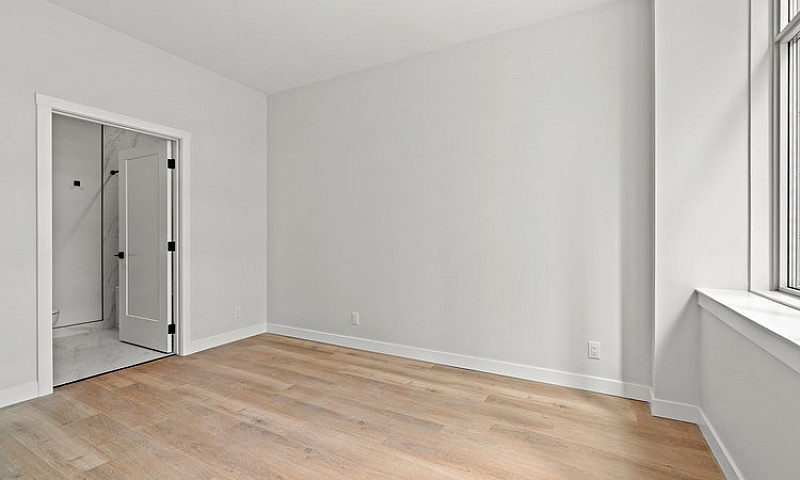 Bright & Spacious 3-...