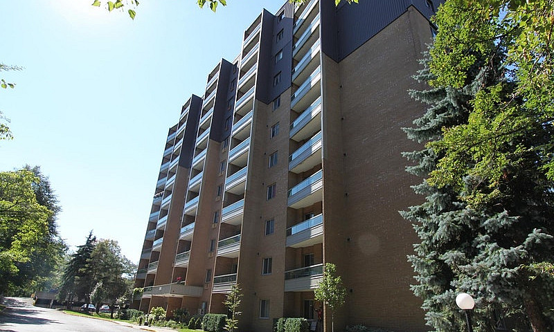 Oxford Park Towers -...