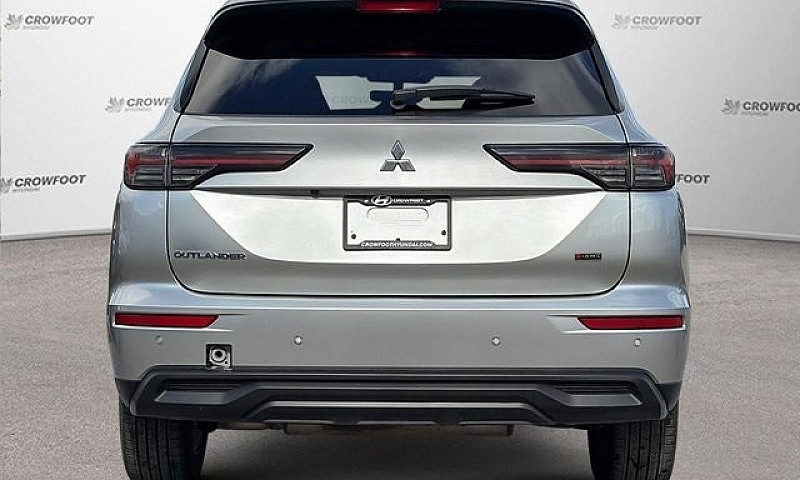 2025 Mitsubishi Outl...