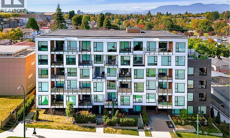 Aura By Westbury | 2...