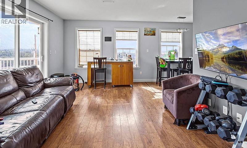 3806 38Th Avenue Eri...