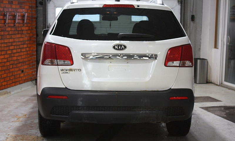 2012 Kia Sorento Lx...