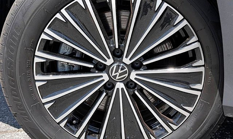 2026 Volkswagen Tigu...
