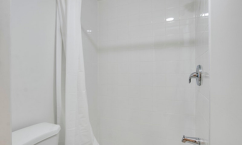 Private Furnished St...