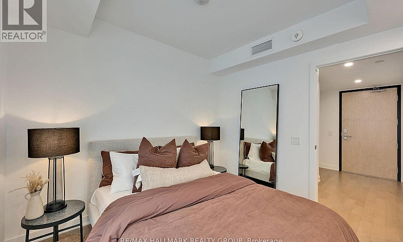 1306 - 340 Queen Str...