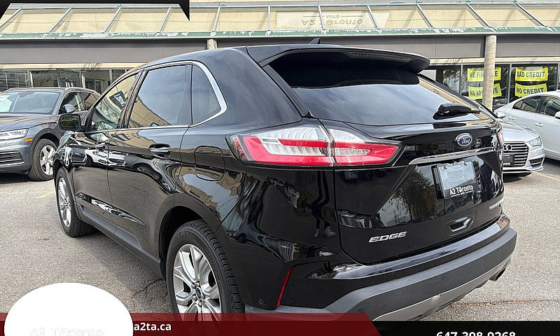 2019 Ford Edge Titan...