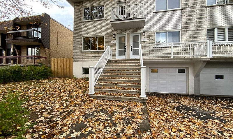 890 000$ - Duplex À ...