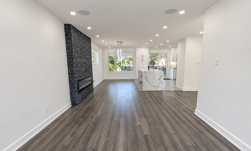 2474 Bridge St, Oakv...