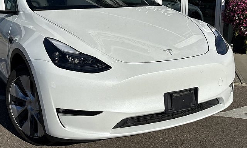 2023 Tesla Model Y L...