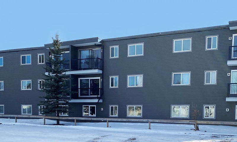 Sikanni Place - 1 Be...