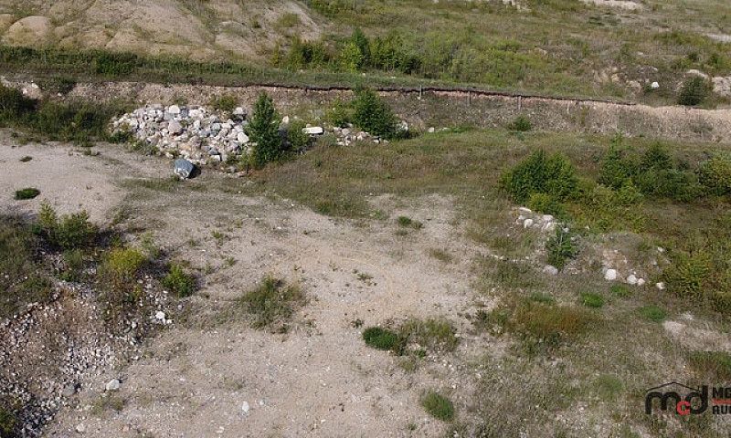 20306 43.9 Acre Grav...