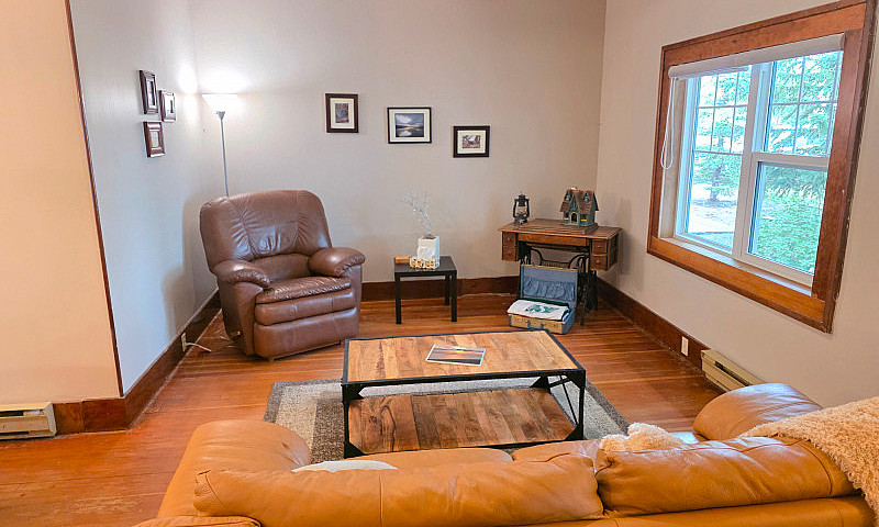 Home For Sale! 107 M...