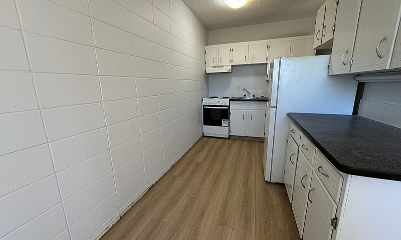2 Bedroom Suite In A...