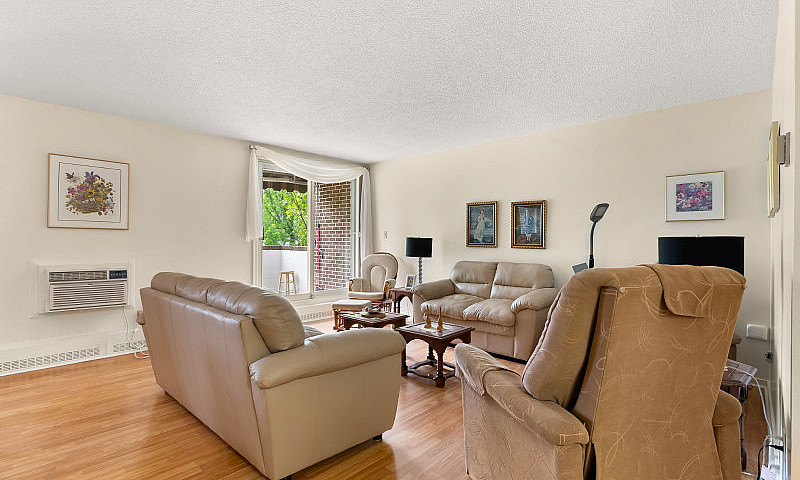 #108 - 4545 Rae St -...