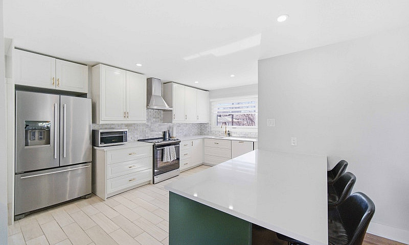 New To Market: River...