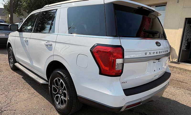 2022 Ford Expedition...