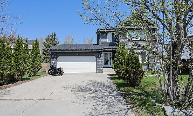 28 Stonegate Close W...