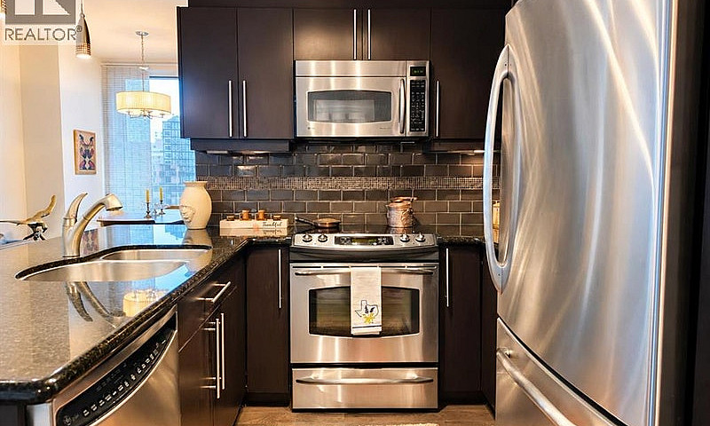500, 817 15 Avenue S...