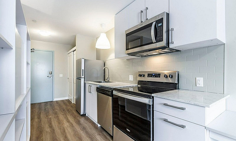 Charming Furnished S...