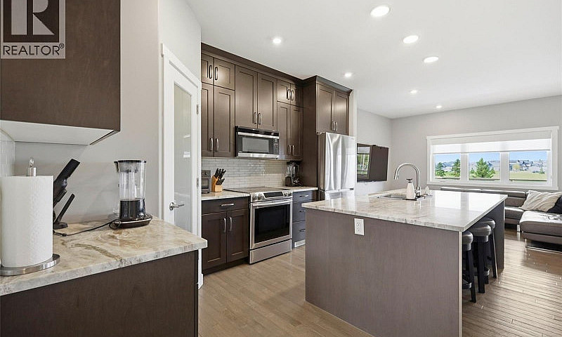 105 542 Pringle Cres...