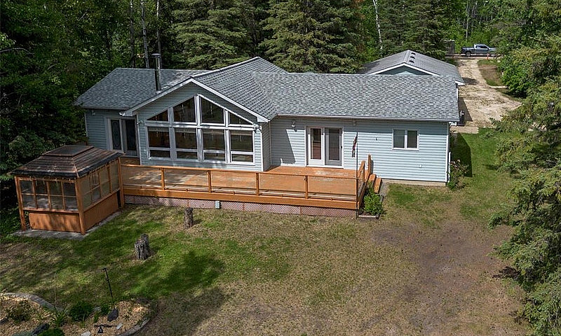 2 Pioneer Drive Lac ...