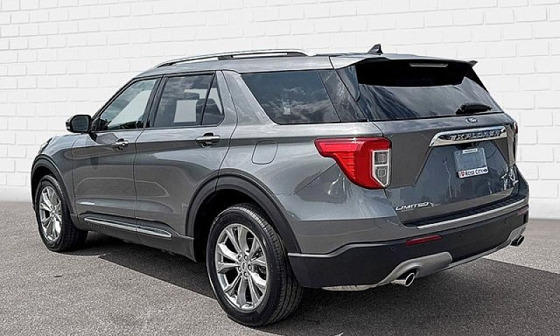 2023 Ford Explorer L...