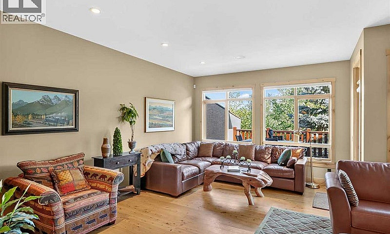 617 7 Street Canmore...